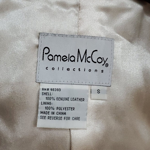 Womens off white leather jacket by Pamela McCoy - Picture 3 of 5